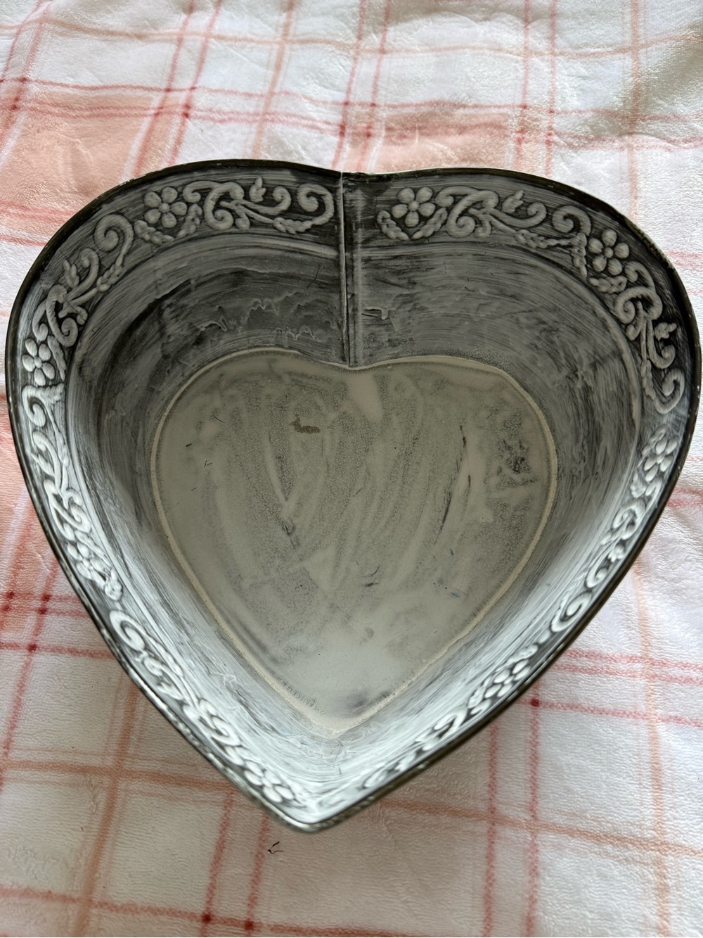 Decorative Heart-Shaped Metal Serving Bowl - Gray